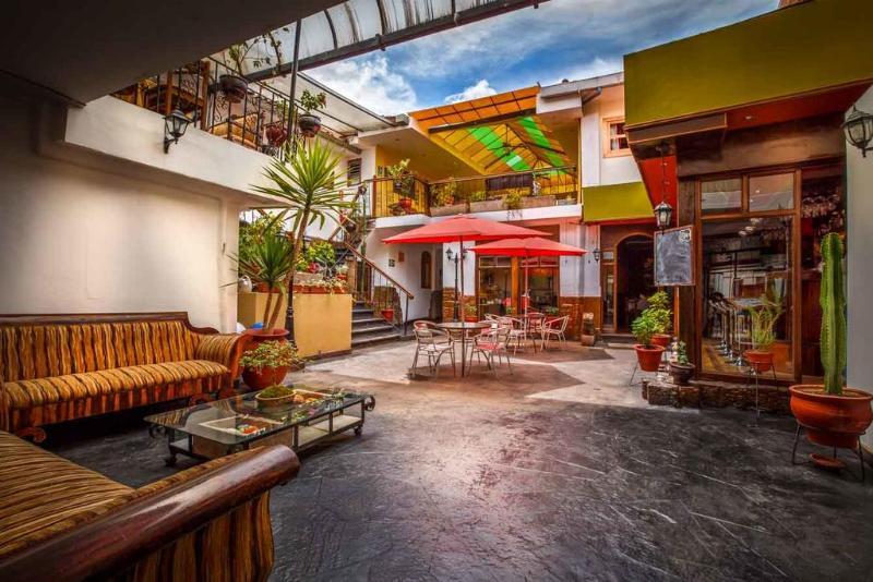 Oblitas Plaza De Armas Cusco